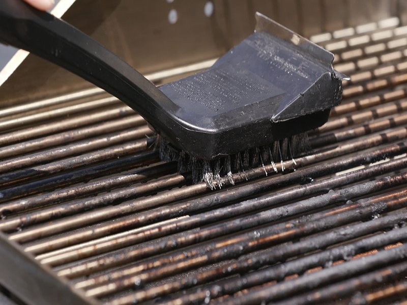 grill cleaning tools